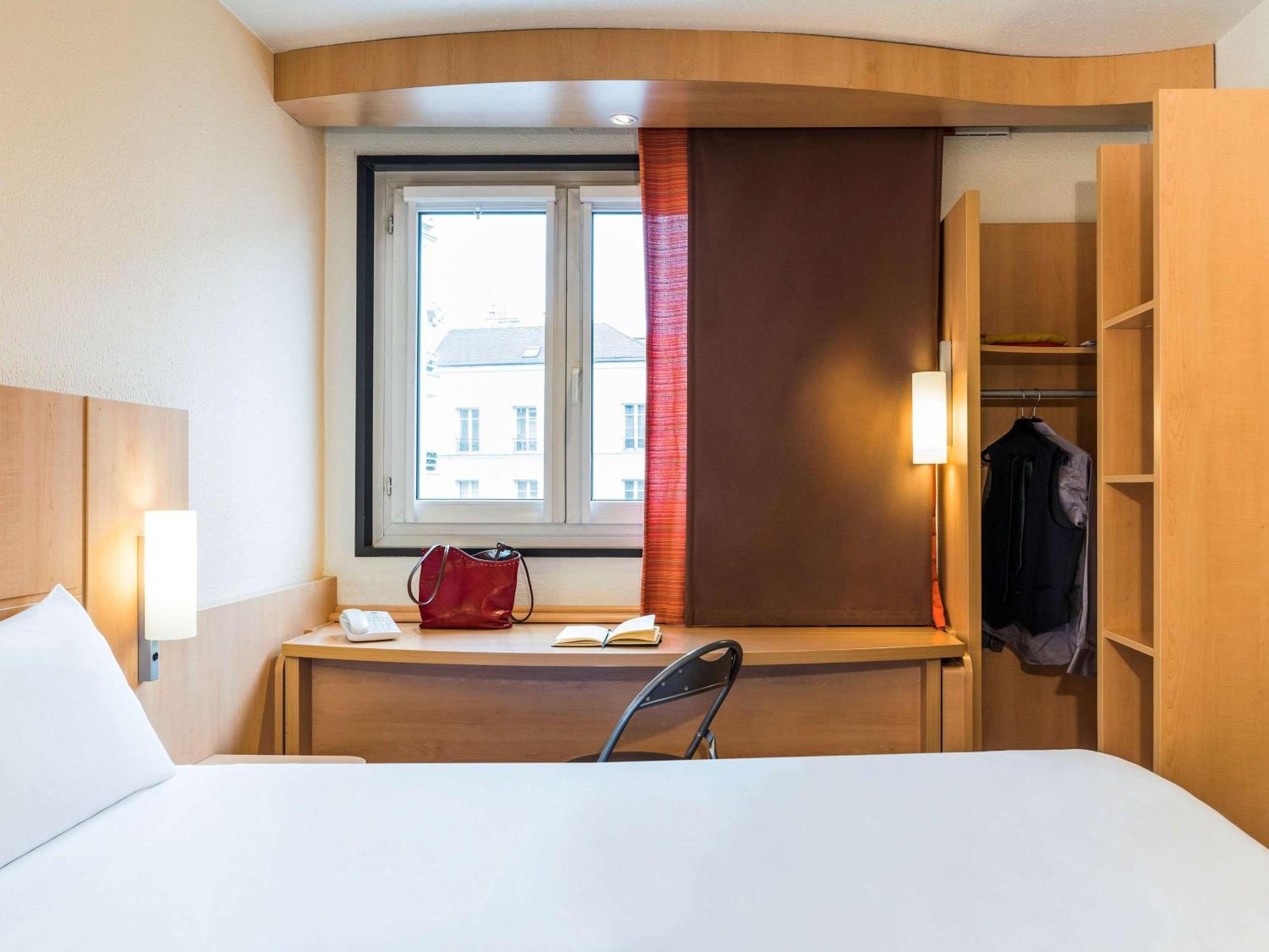 Отель Ibis Paris Pont De Suresnes Longchamp Экстерьер фото