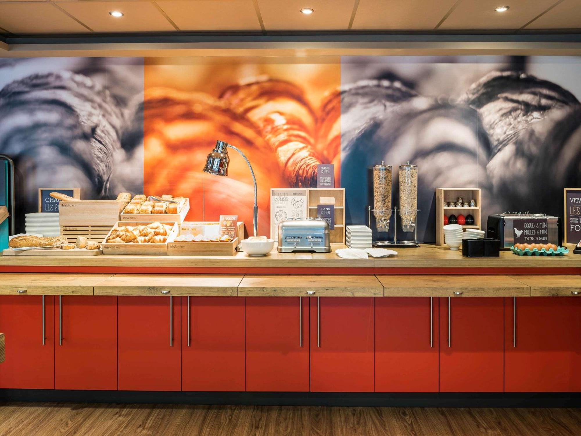 Отель Ibis Paris Pont De Suresnes Longchamp Экстерьер фото